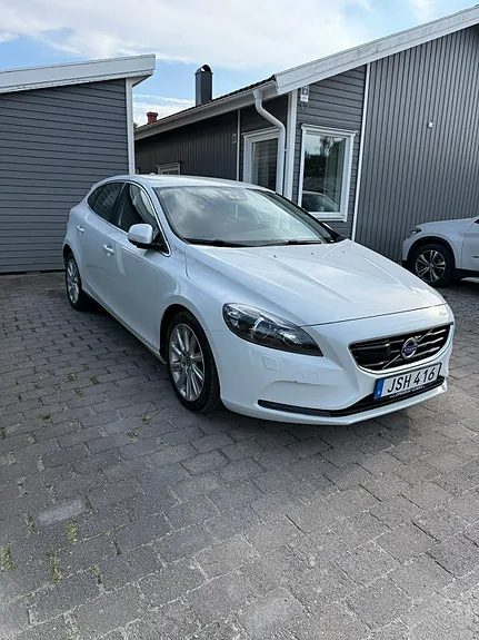Volvo V40 2015 photo 2