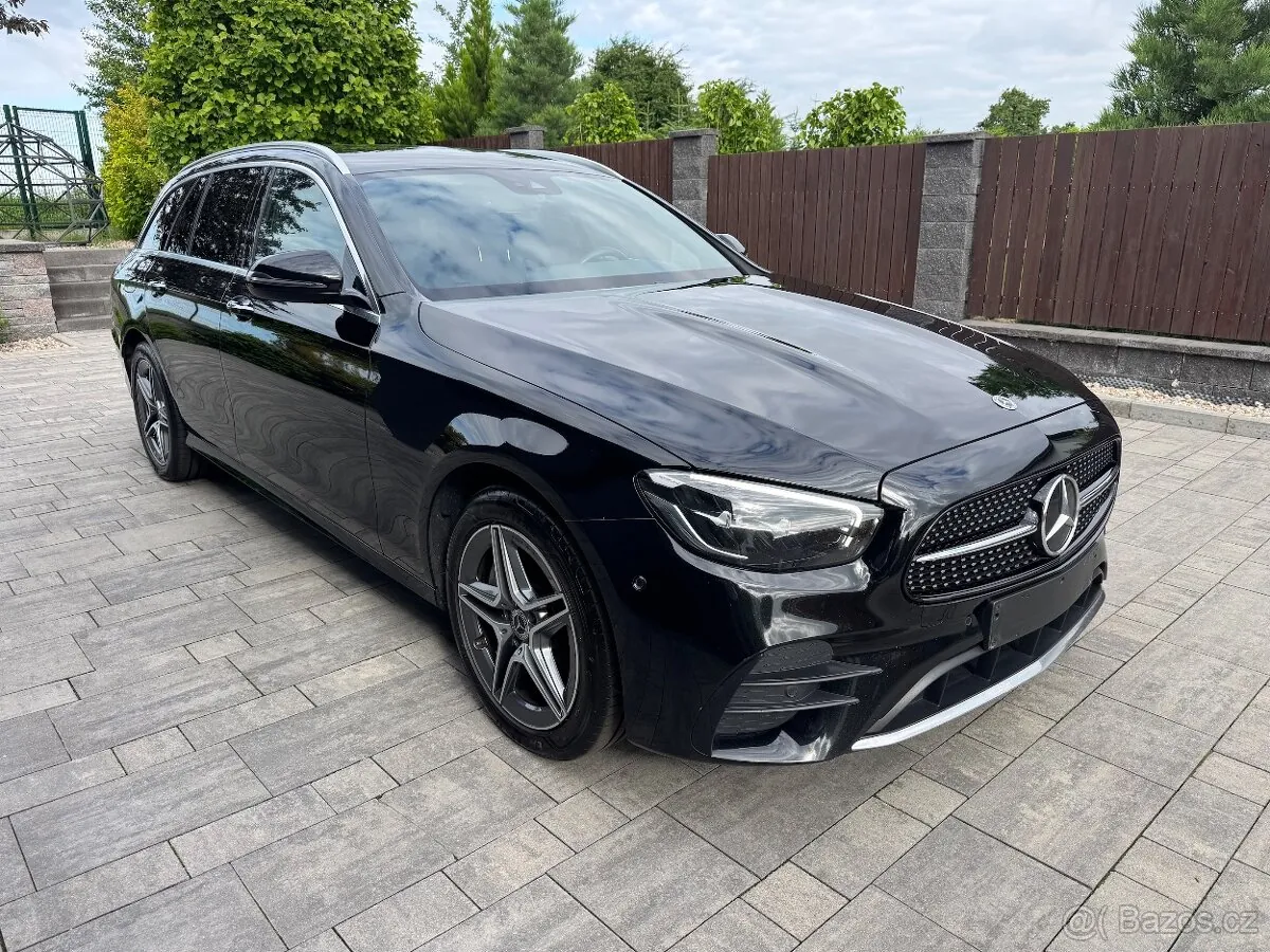 Mercedes-Benz E 300De 2022 photo 3