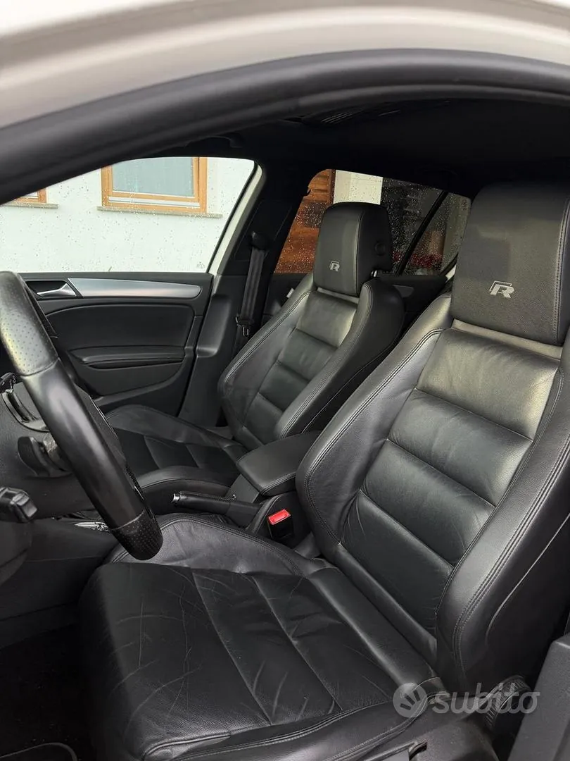 Volkswagen Golf 2011 photo 4