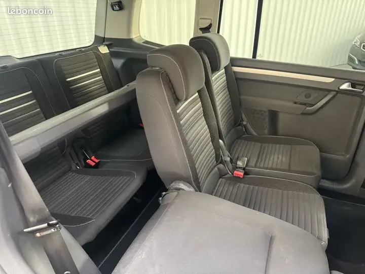 Volkswagen Touran 2015 photo 5