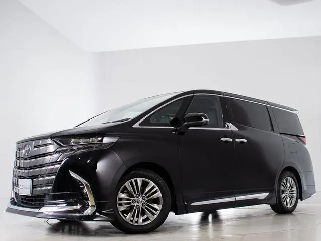 Toyota Alphard 2024 photo 3