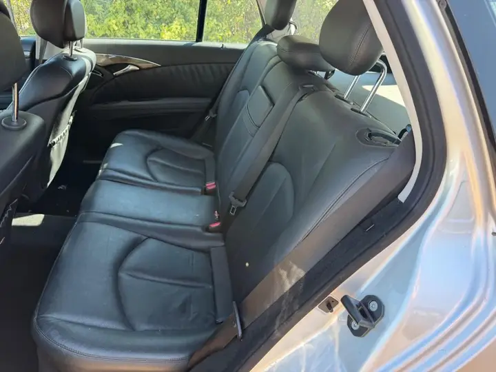 Mercedes-Benz E-Class 2007 photo 3