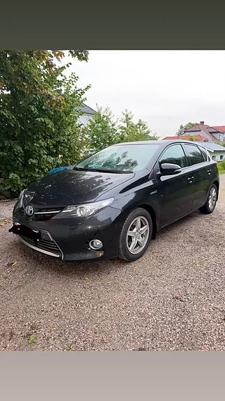 Toyota Auris 2013 photo 2
