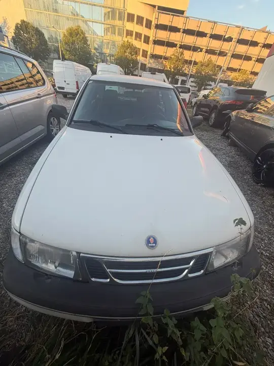 Saab 900 1995 photo 2