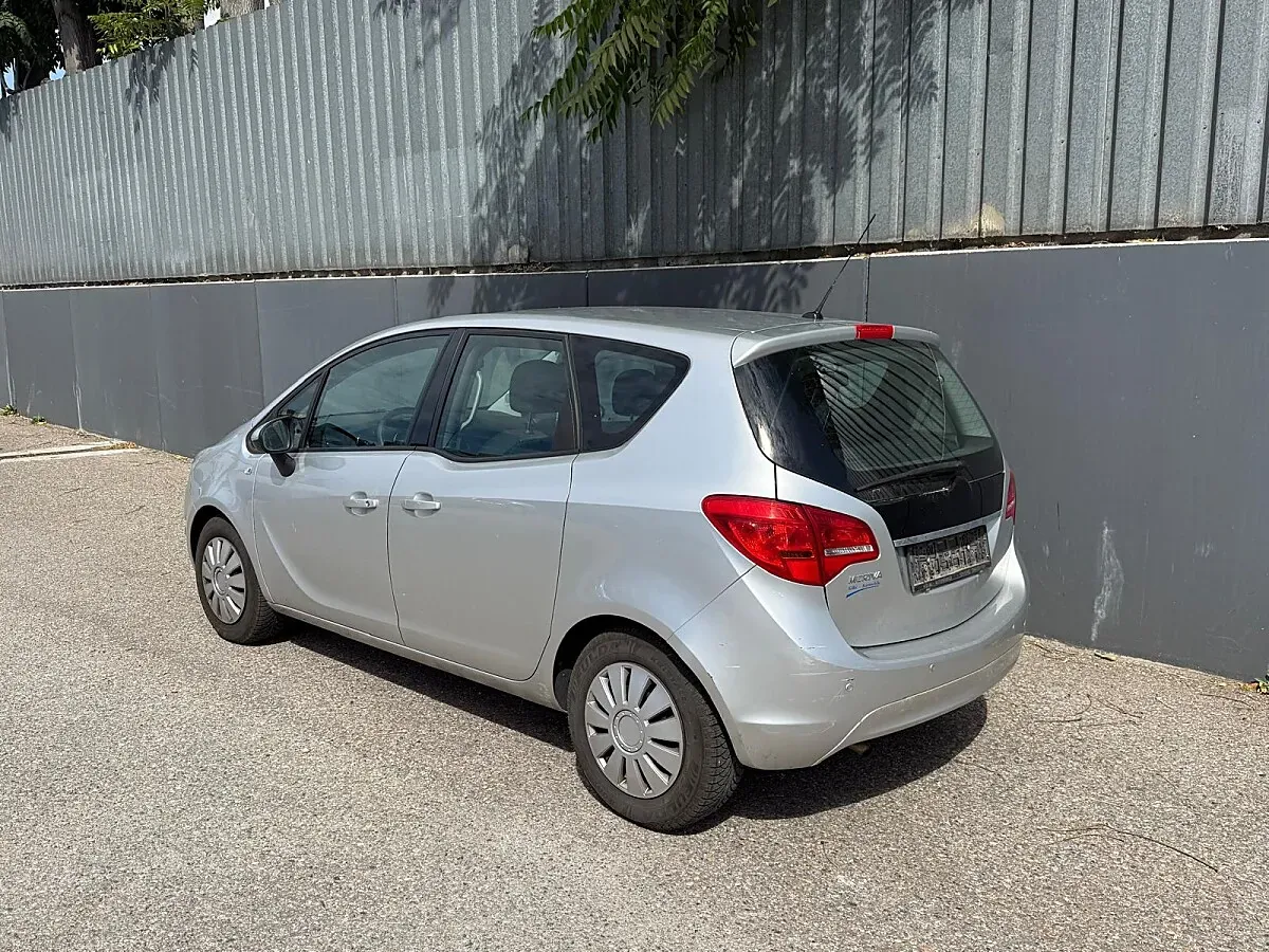 Opel Meriva 2011 photo 3