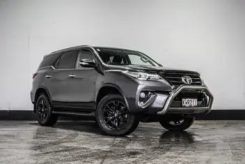 Toyota Fortuner 2017 photo 2