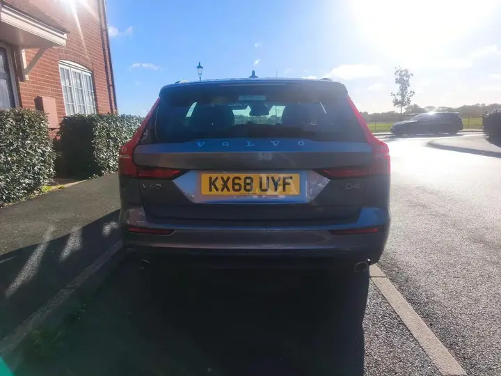 Volvo V60 2018 photo 4