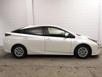 Toyota Prius 2017 photo 4