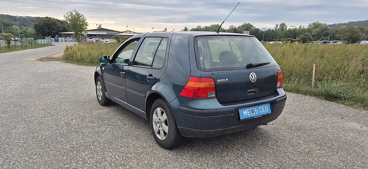 Volkswagen Golf 2002 photo 3