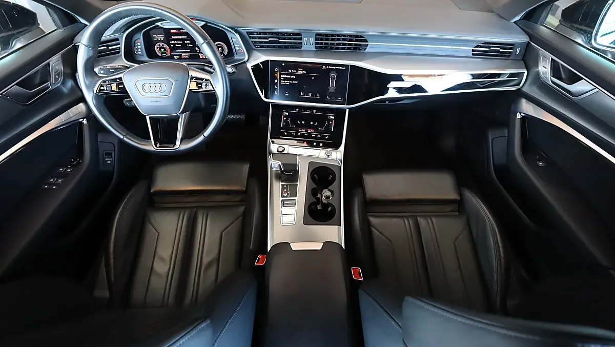 Audi A6 2022 photo 2