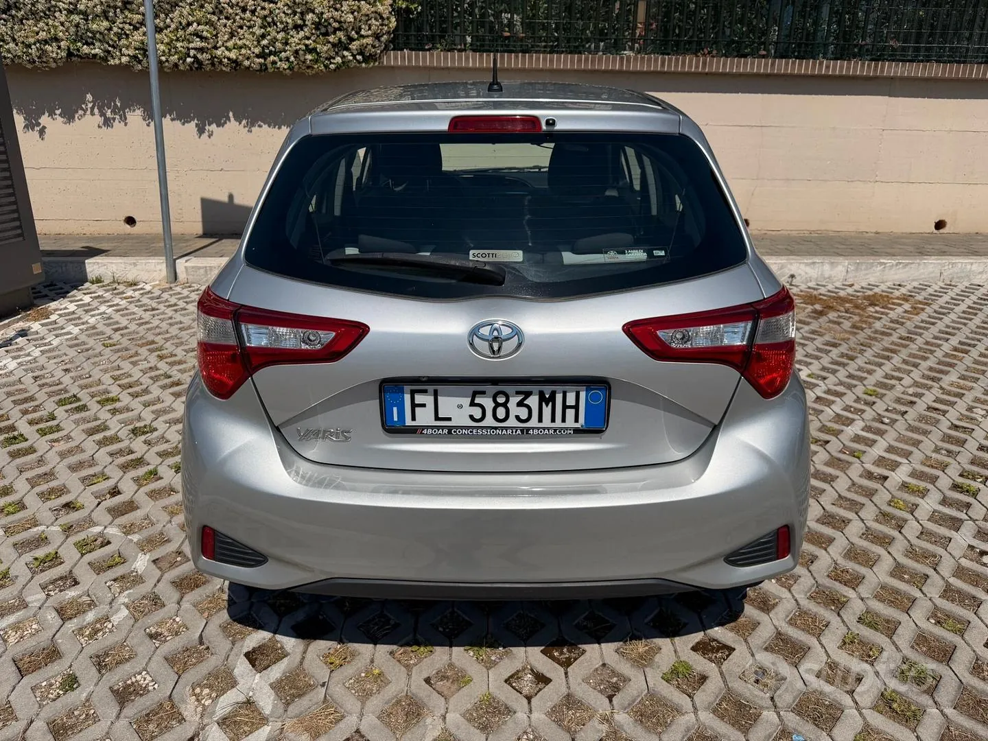 Toyota Yaris 2017 photo 5
