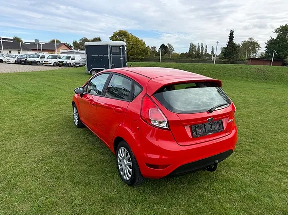 Ford Fiesta 2015 photo 4