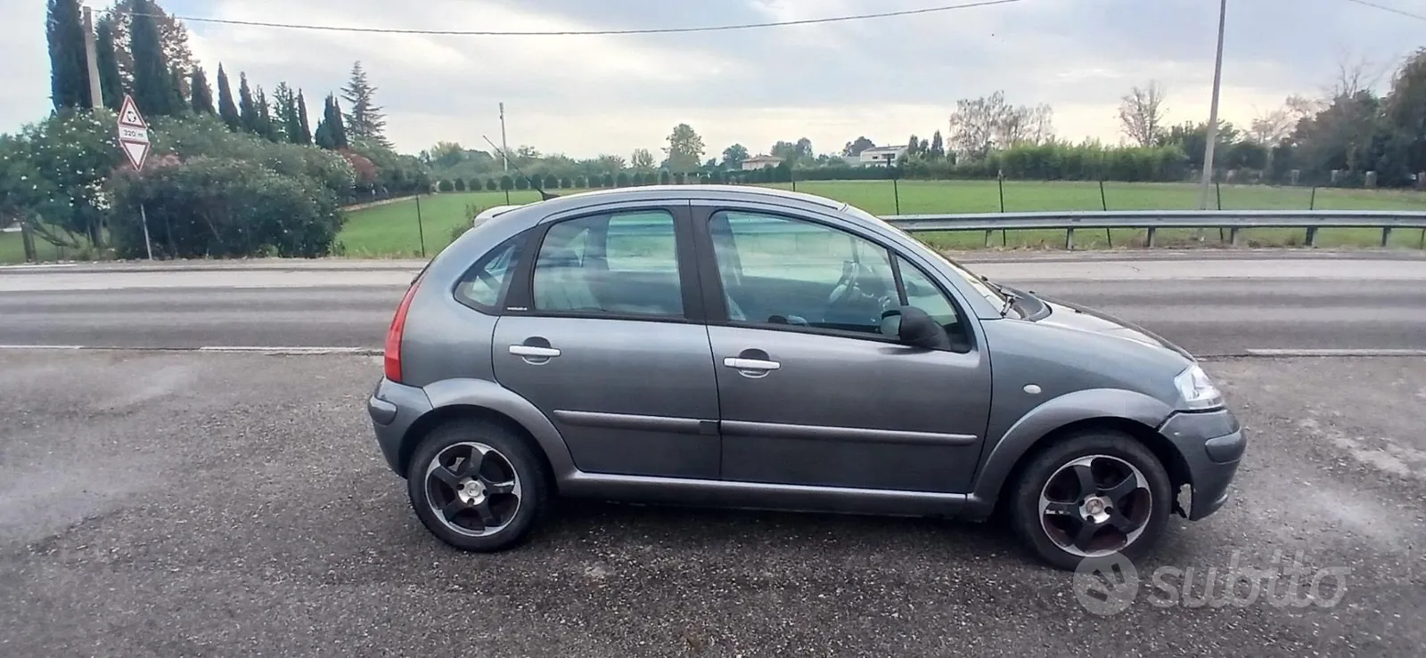 Citroen C3 2004 photo 3