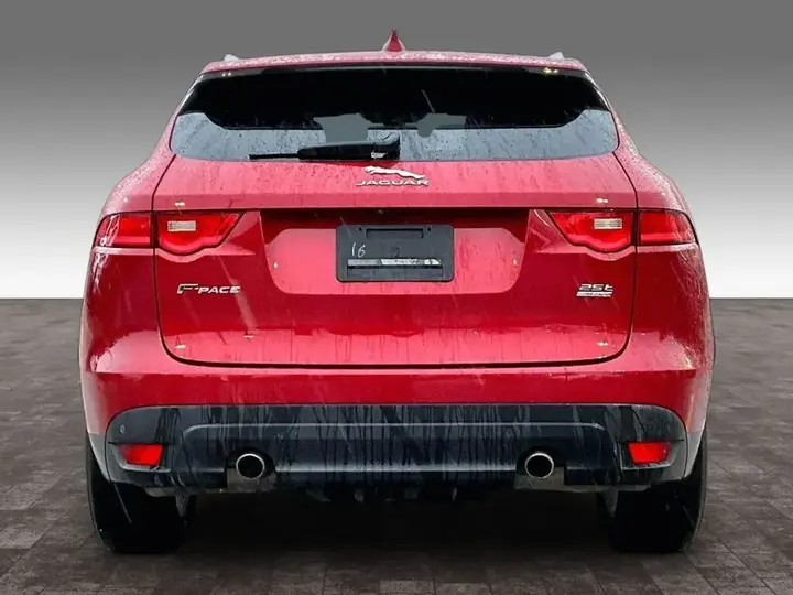 Jaguar F-Pace 2019 photo 4