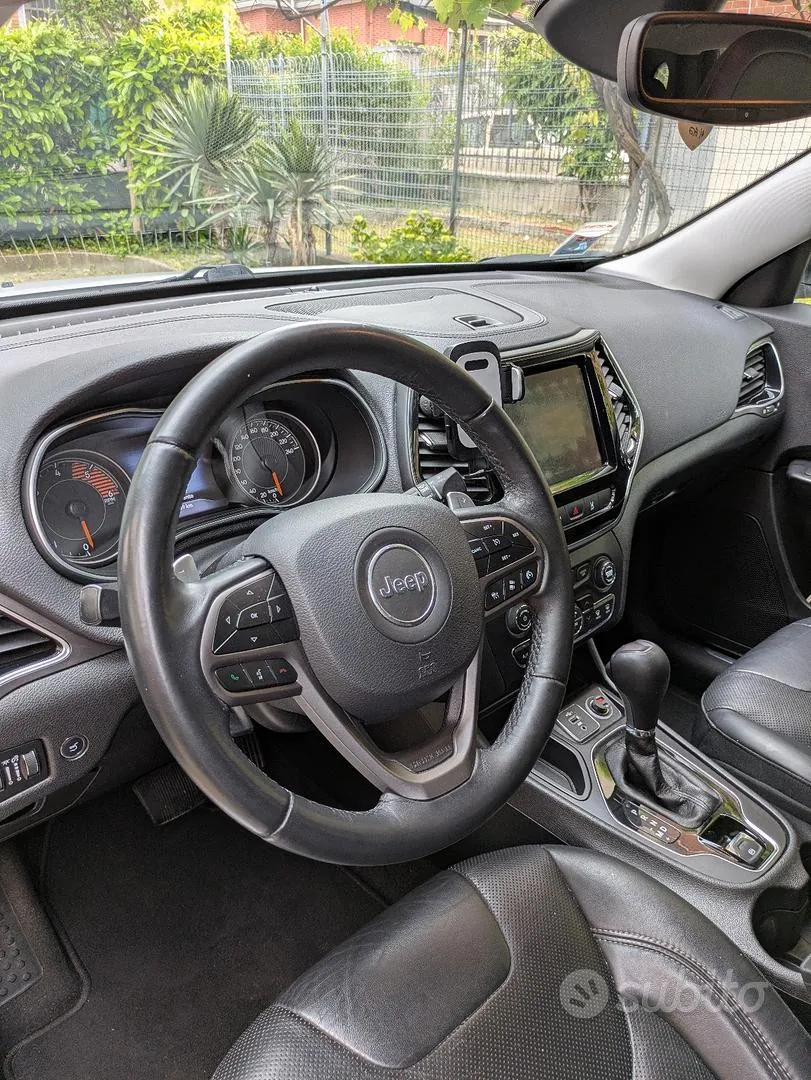 Jeep Cherokee 2019 photo 5