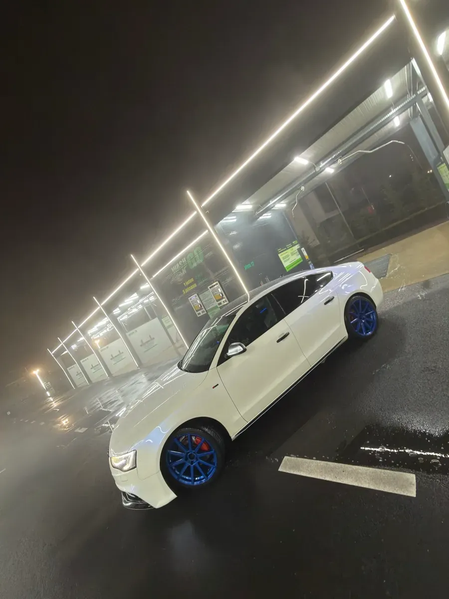 Audi A5 2013 photo 2