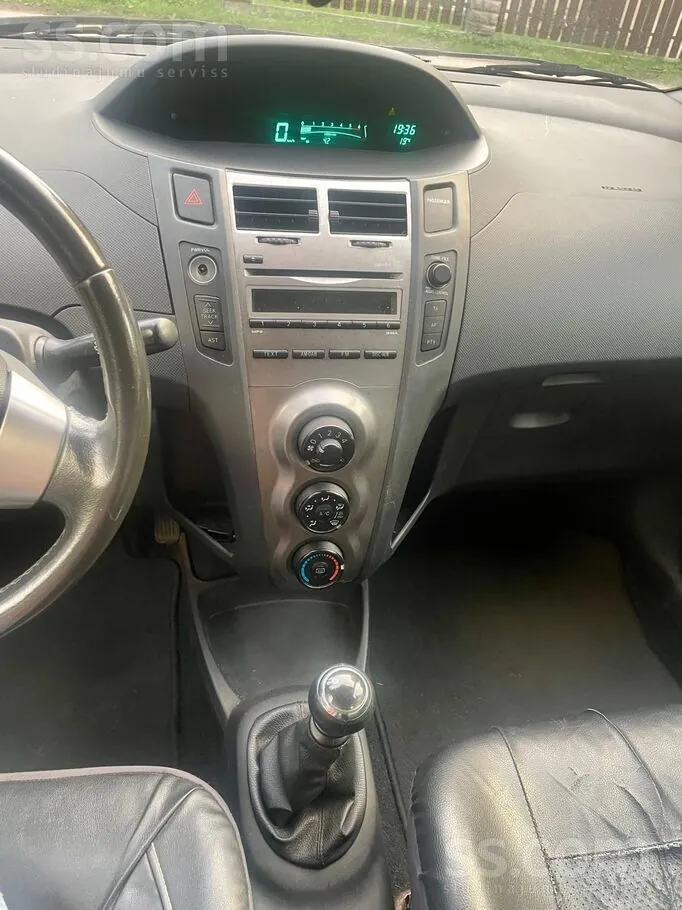 Toyota Yaris 2009 photo 5