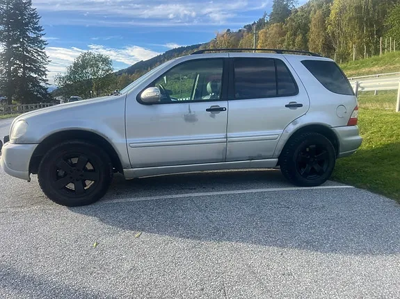 Mercedes-Benz Ml270 2003 photo 2