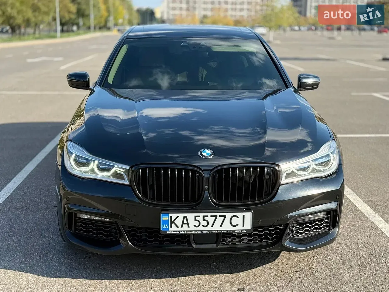 BMW 7 Series 2016 photo 2