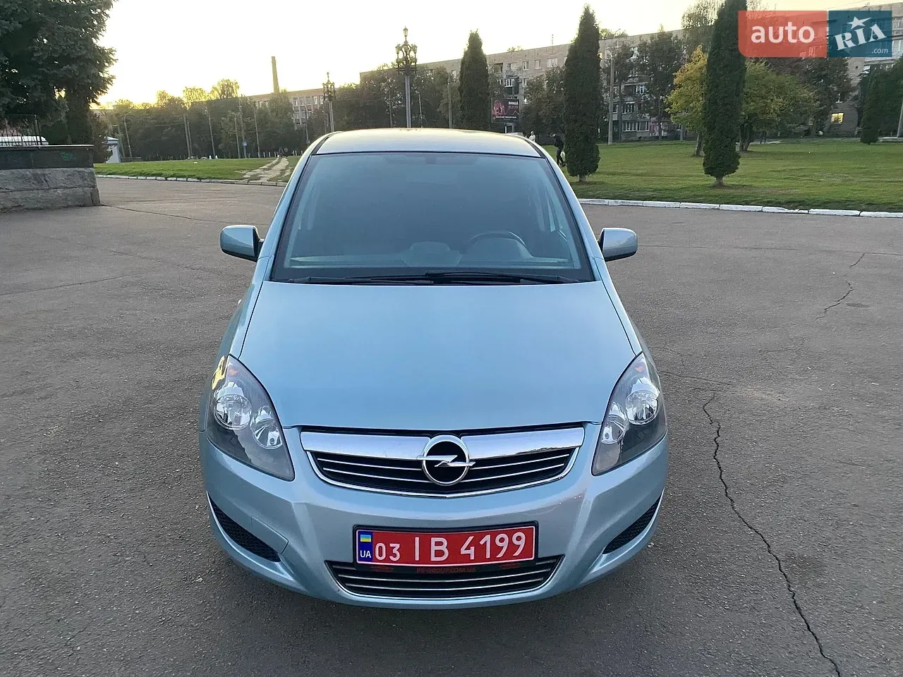 Opel Zafira 2010 photo 4
