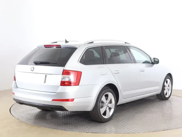 Skoda Octavia Combi 2016 photo 4