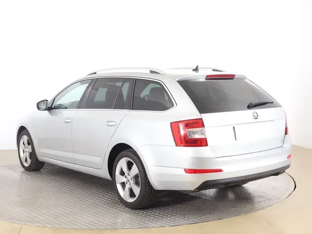 Skoda Octavia Combi 2016 photo 3