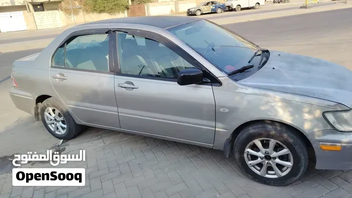 Mitsubishi Lancer 2002 photo 3