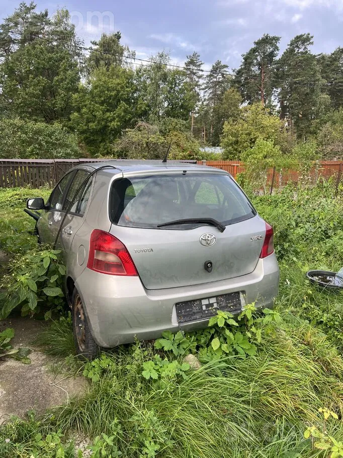 Toyota Yaris 2006 photo 3