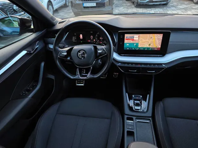 Skoda Octavia Combi 2022 photo 2