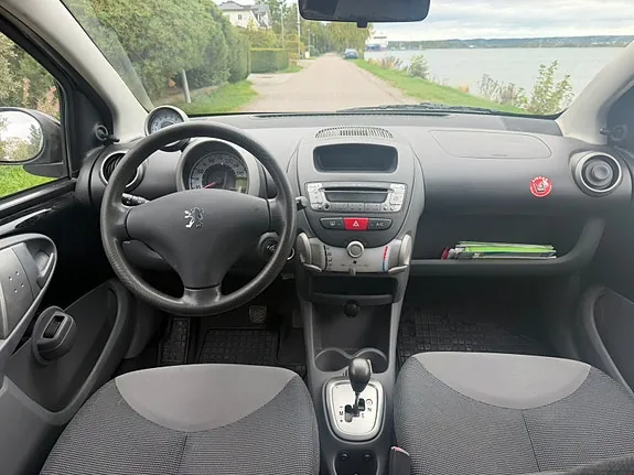 Peugeot 107 2008 photo 5