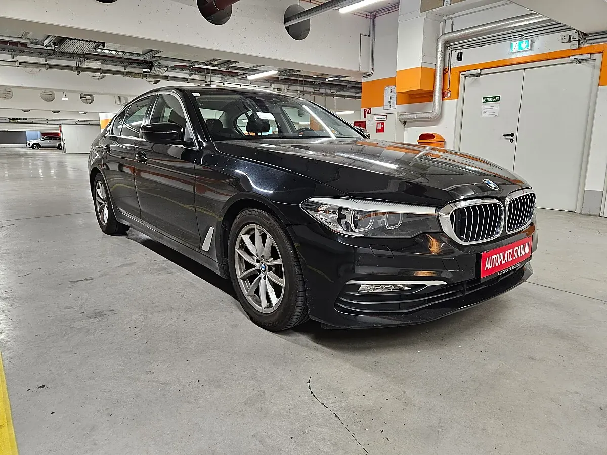BMW 5 Series 2017 photo 2
