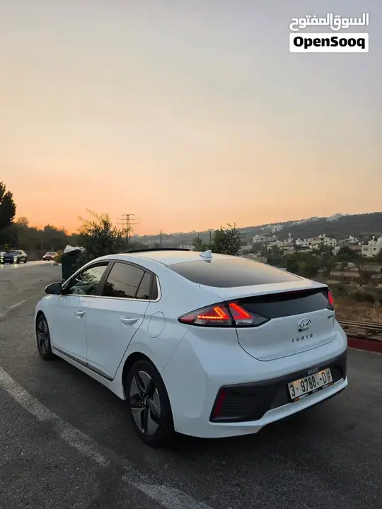 Hyundai Ioniq 2022 photo 2