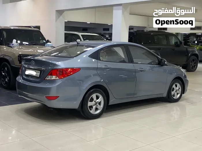 Hyundai Accent 2018 photo 3