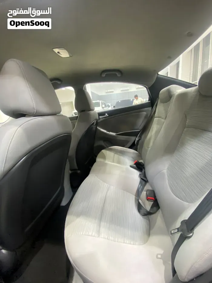 Hyundai Accent 2018 photo 2