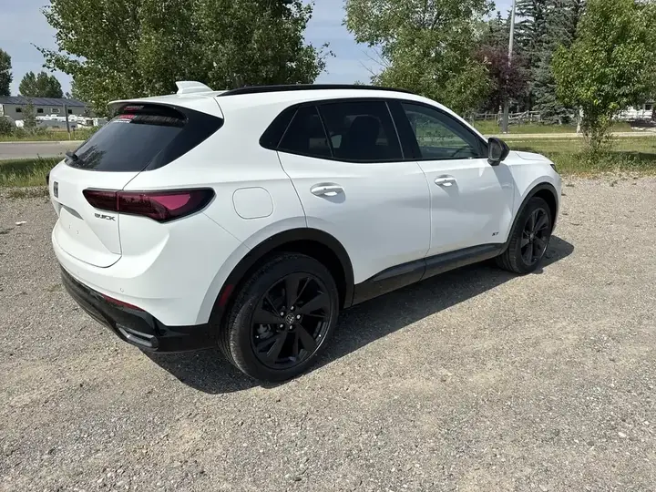 Buick Envision 2026 photo 5