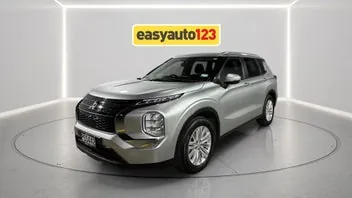 Mitsubishi Outlander 2023 photo 4