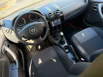Dacia Duster 2013 photo 3