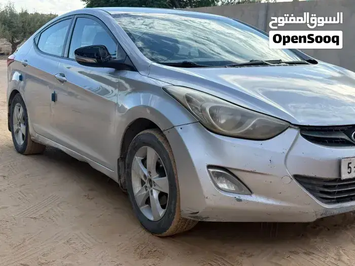 Hyundai Elantra 2012 photo 4