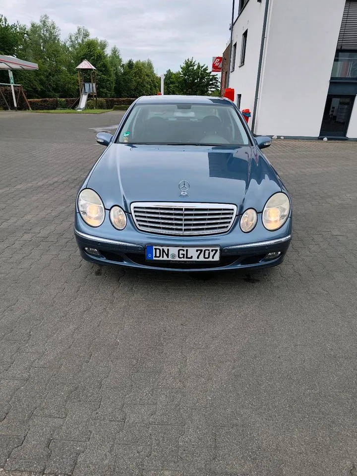 Mercedes-Benz E200