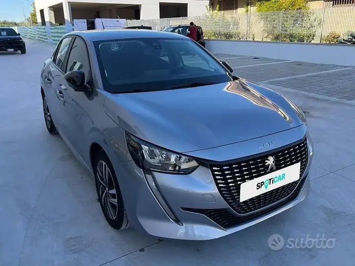 Peugeot 208 2023 photo 5