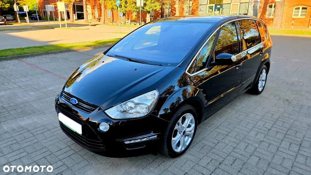 Ford S-Max 2012 photo 2
