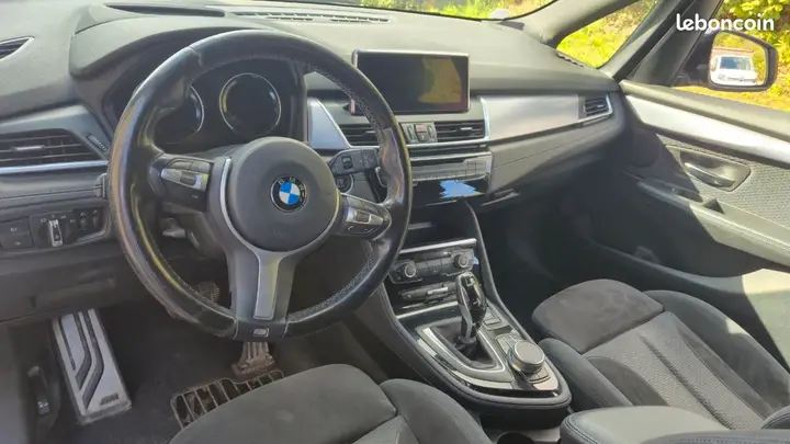 BMW Series 2 2018 photo 2