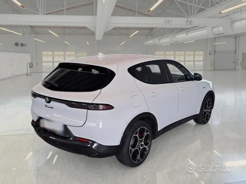Alfa Romeo Tonale 2023 photo 4