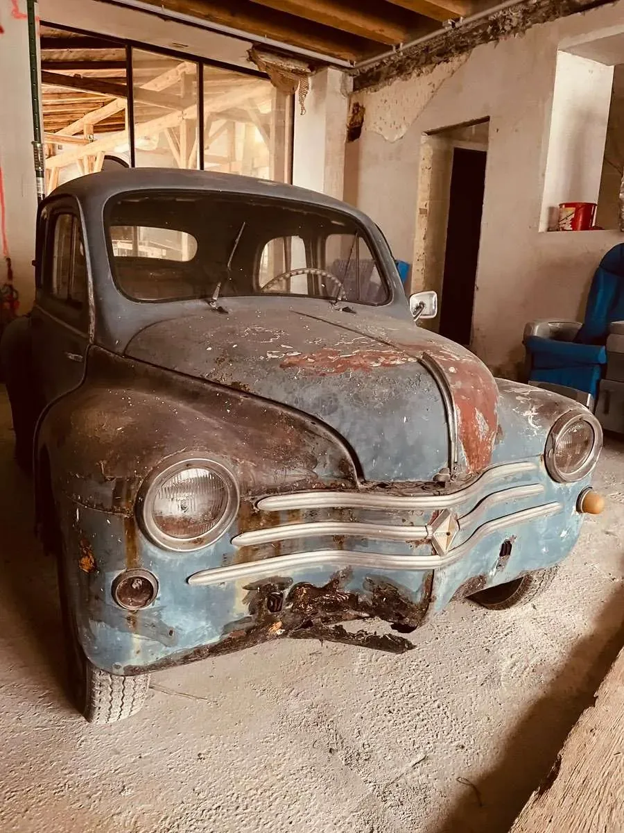 Renault 4Cv