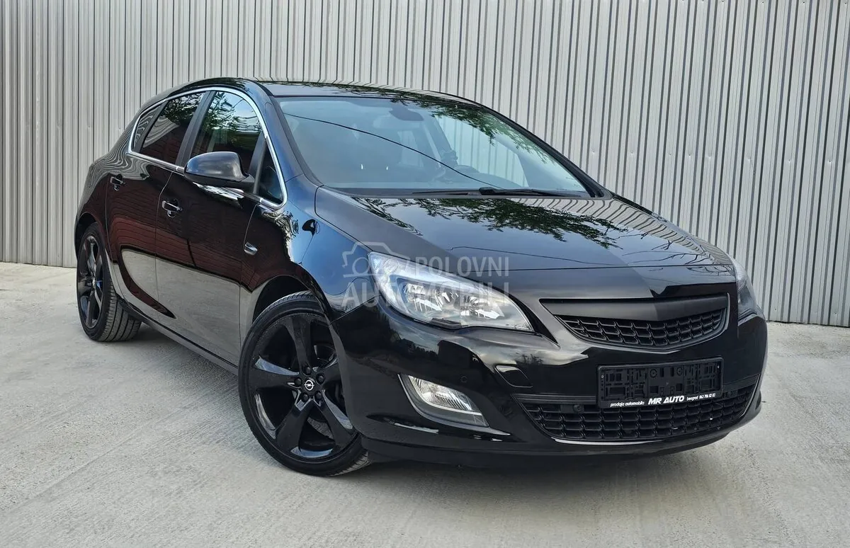 Opel Astra J