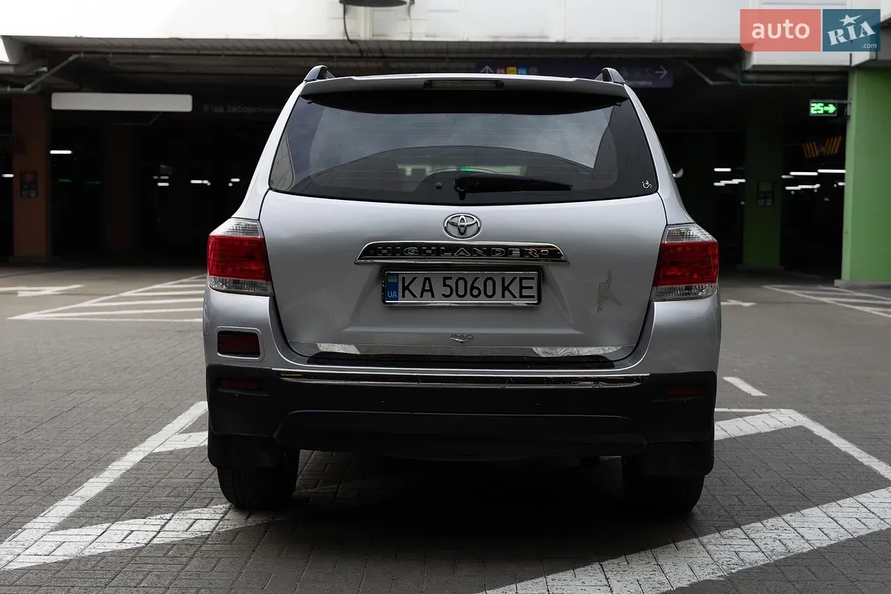 Toyota Highlander 2011 photo 5