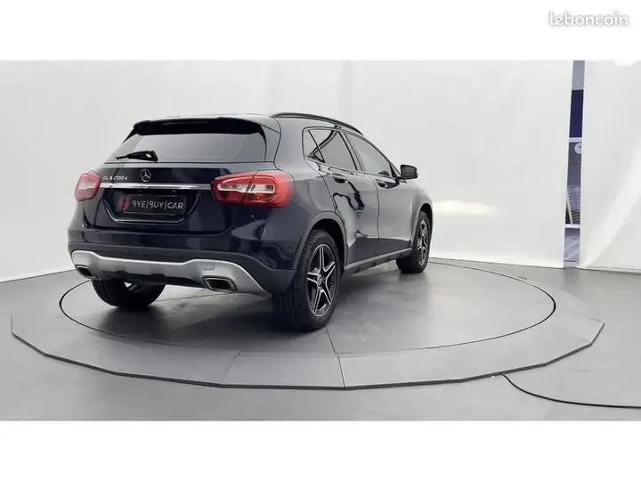 Mercedes-Benz Gla 2017 photo 3