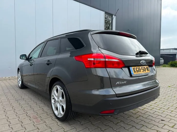 Ford Focus 2017 photo 2