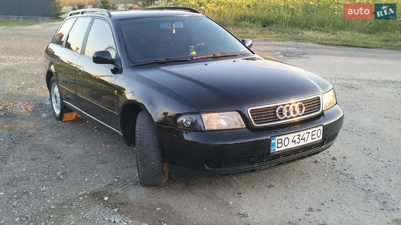 Audi A4 1998 photo 4