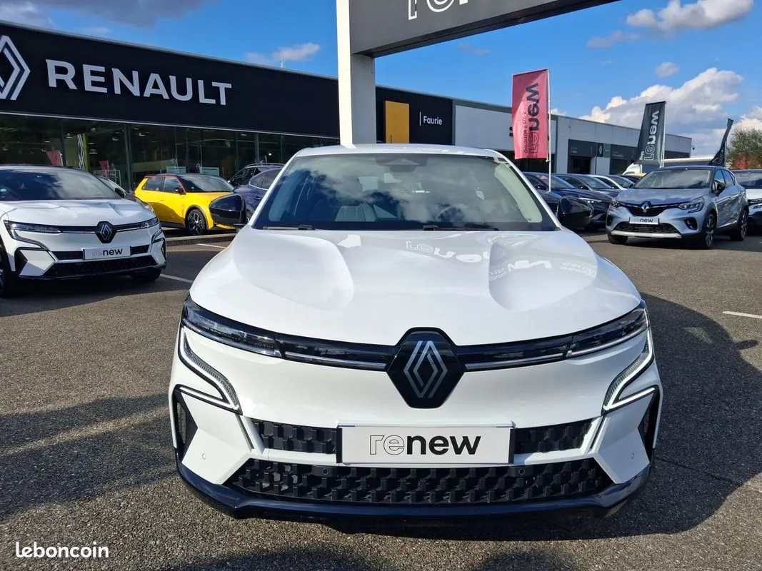 Renault Megane 2022 photo 2